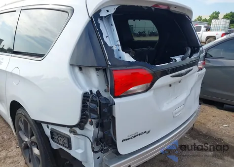 2020 Chrysler Pacifica Touring L из США, поврежденный, VIN 2C4RC1BG8LR108231